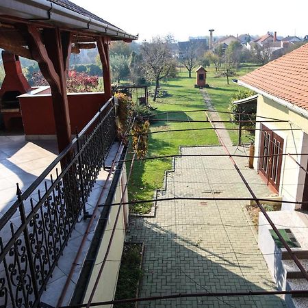Apartman Kaya Dakovo Exterior foto