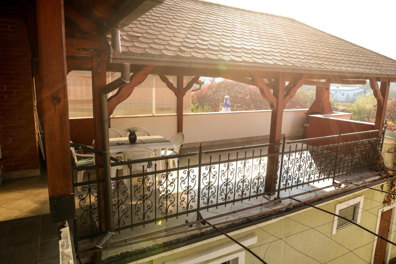 Apartman Kaya Dakovo Exterior foto